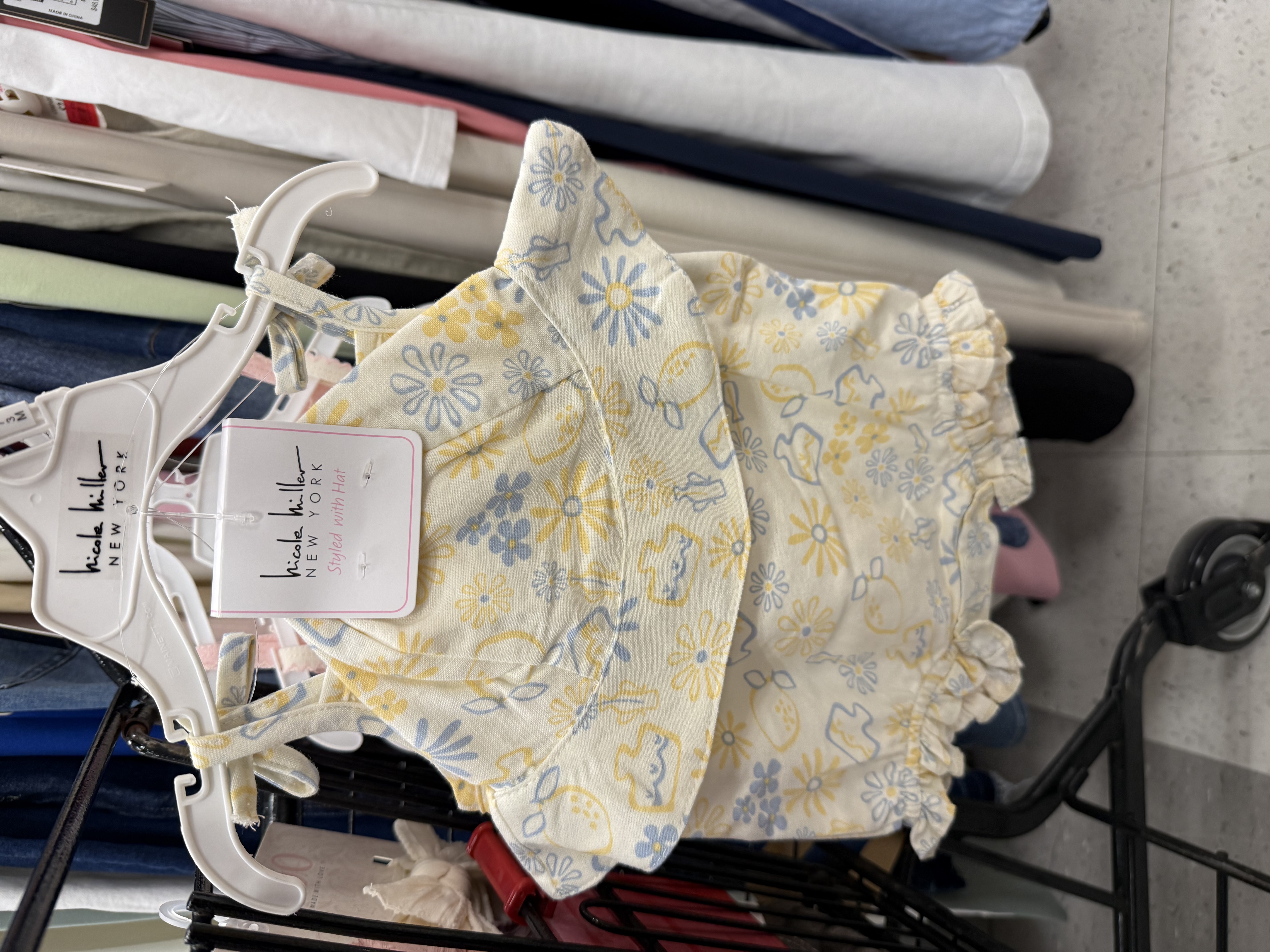 baby shopping for my lil sis!!